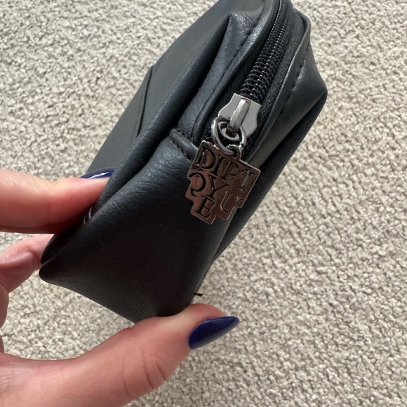 Diptyque Black makeup Bag - Picture 2 of 3